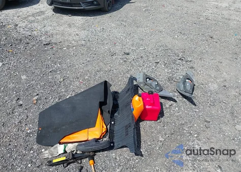 2012 Hyundai Sonata Hybrid z USA, uszkodzony, nr VIN KMHEC4A4XCA034043